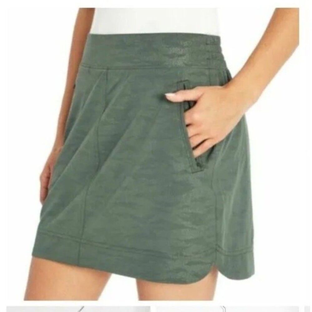 Orvis Women's Embossed Pull-On Travel Skort Shirt Short Green Womens Size XXL
